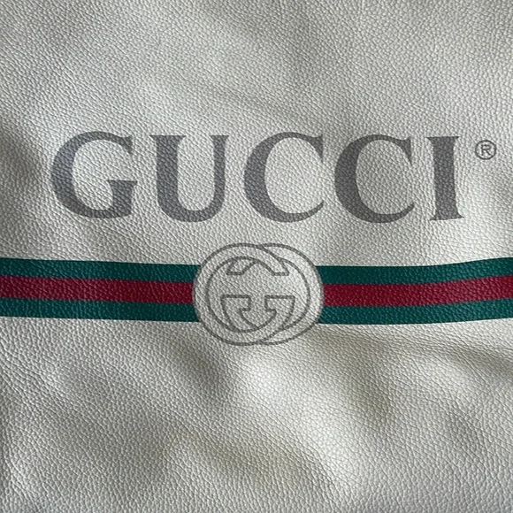 GUCCI BAG! - Picture 5 of 13
